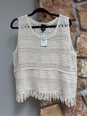 bobeau Cream Crochet Fringe Tank